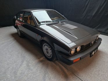 Alfa Romeo Alfetta GTV 6 2.5i certificata ASI con C.R.S.