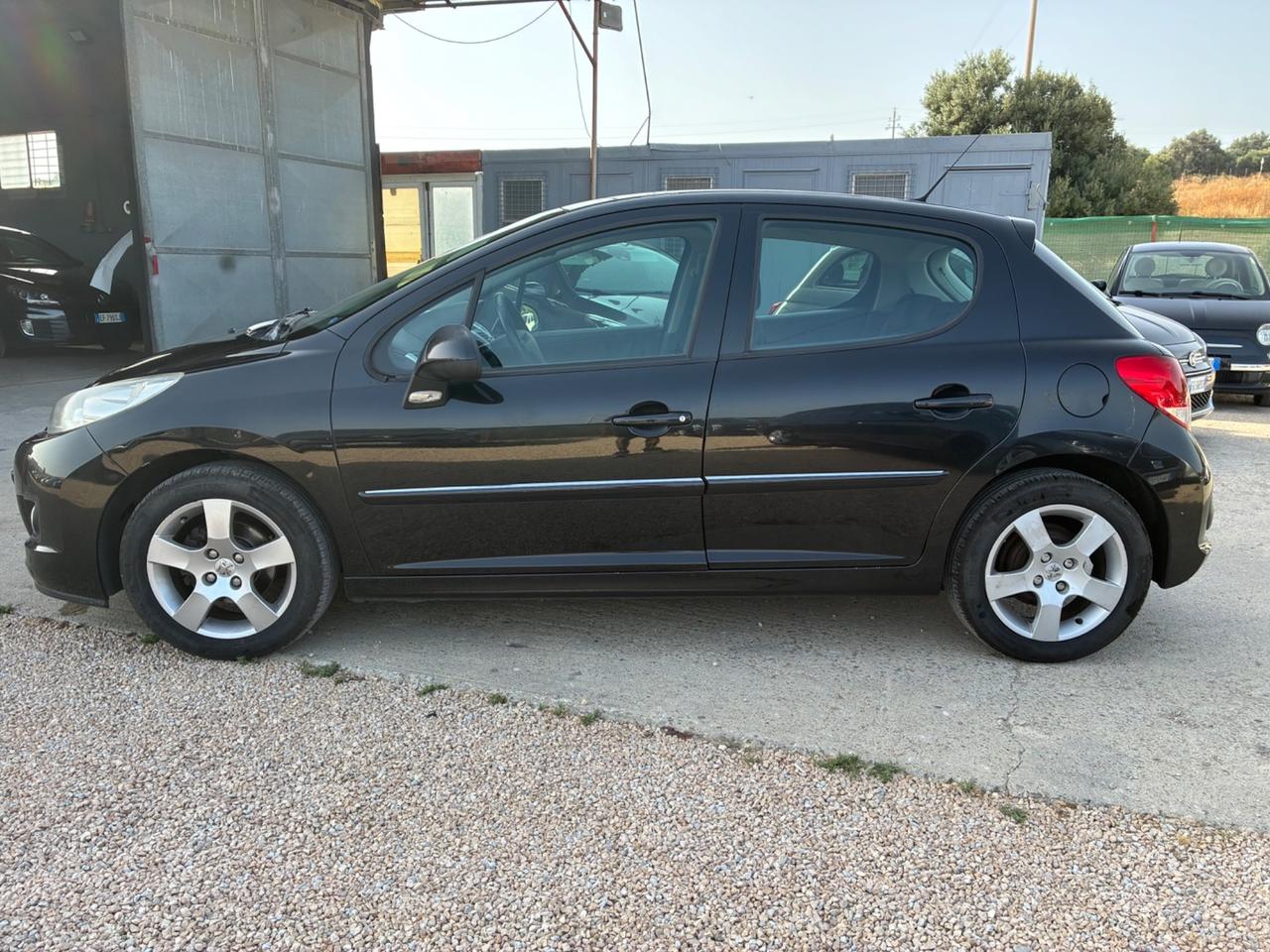 Peugeot 207 1.6 8V HDi 93CV 3p. XS