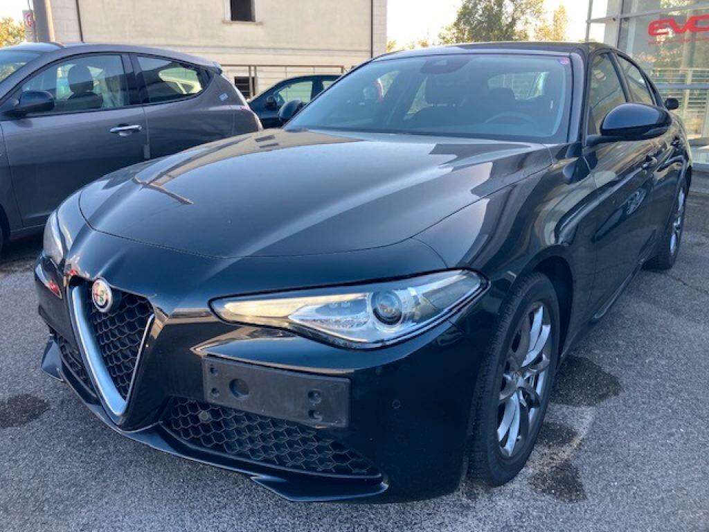 Alfa Romeo Giulia 2.2 Turbodiesel 160 CV AT8 Business