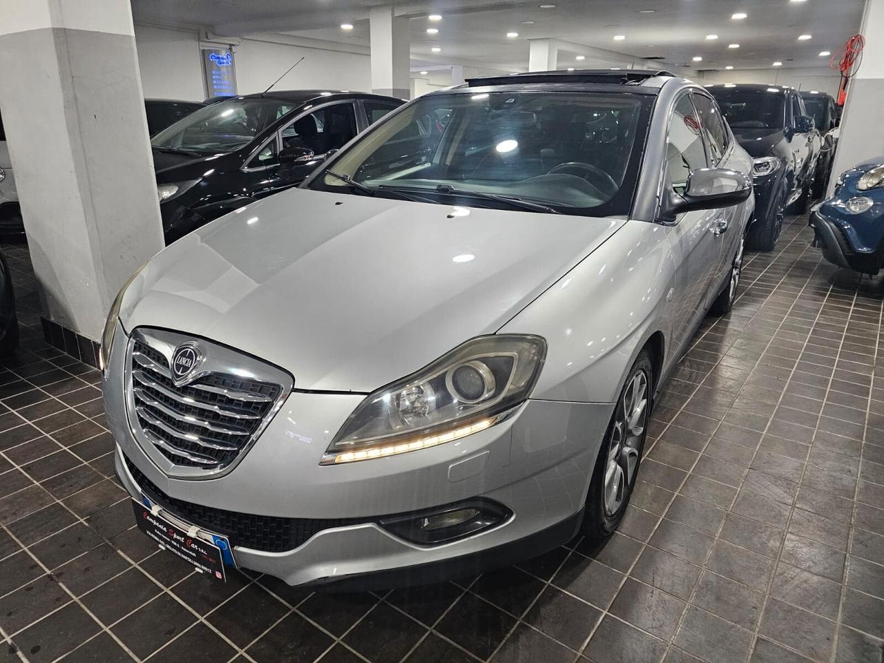 NUOVA LANCIA DELTA PLATINO 1.6 MJT 120CV - TETTO PANORAMICO APRIBILE