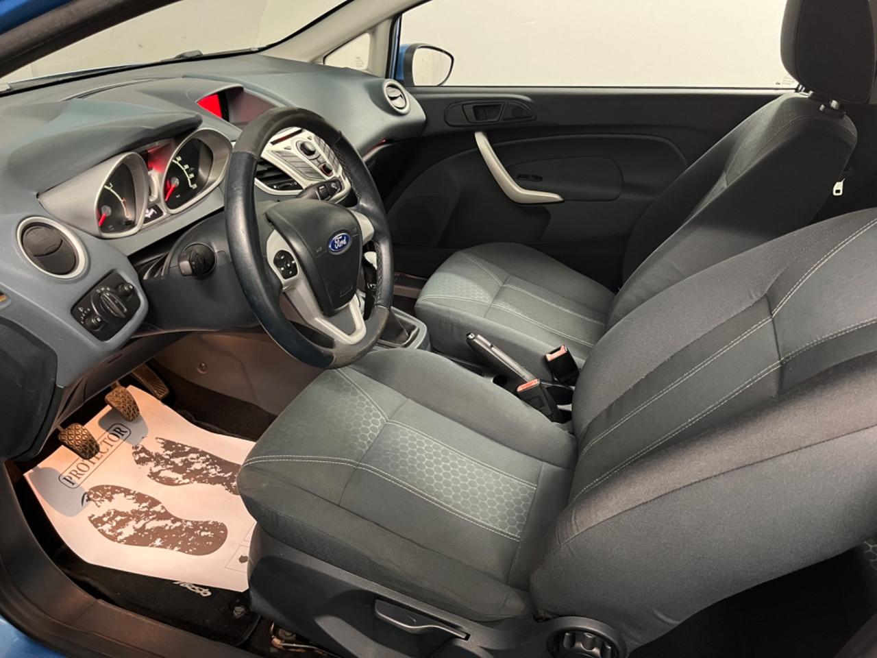 Ford Fiesta 1.2 82CV 3 porte Titanium*NEOPATENTATI*
