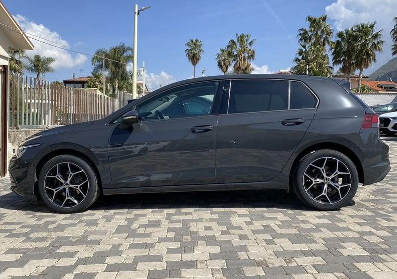 Volkswagen Golf 8 Life 2.0 TDI 116 CV