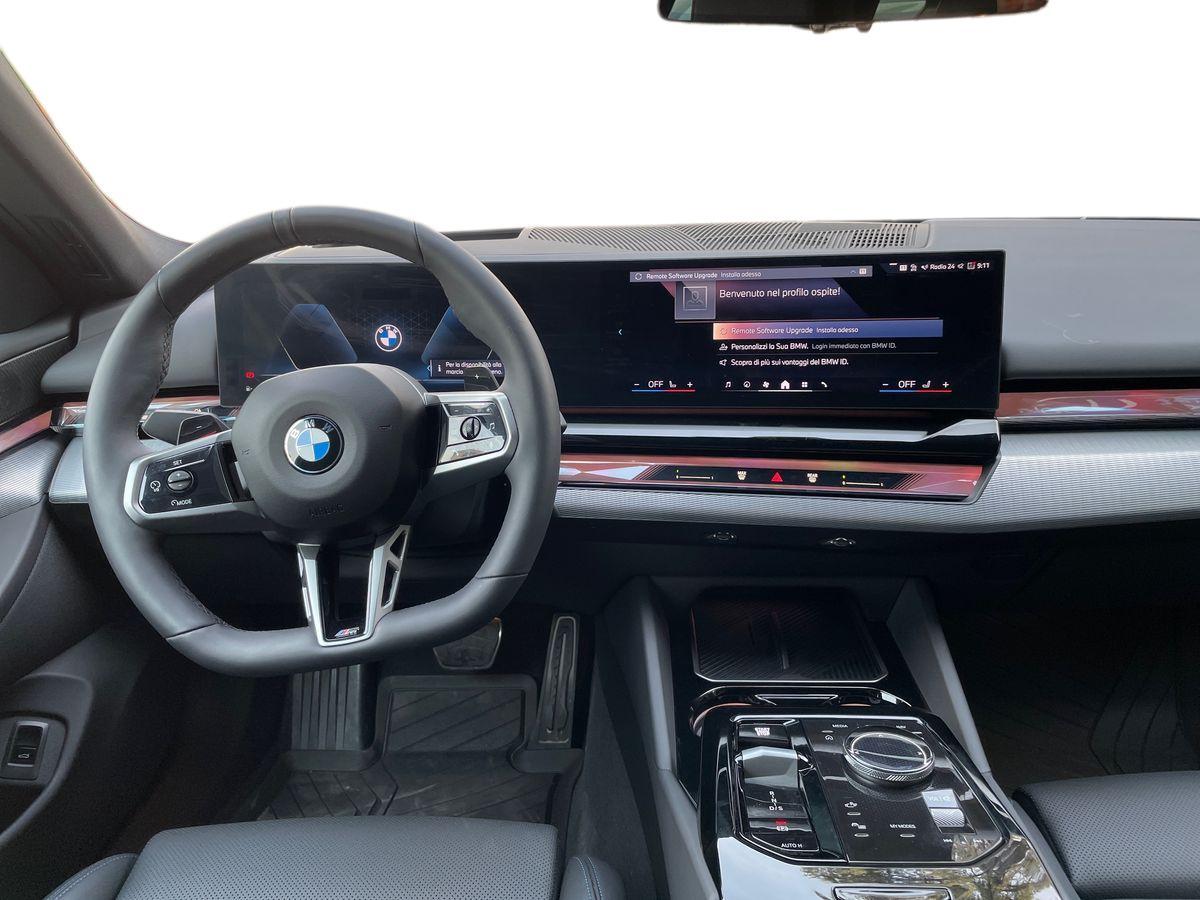 BMW 540d Touring 48V xdrive MSport Pro auto