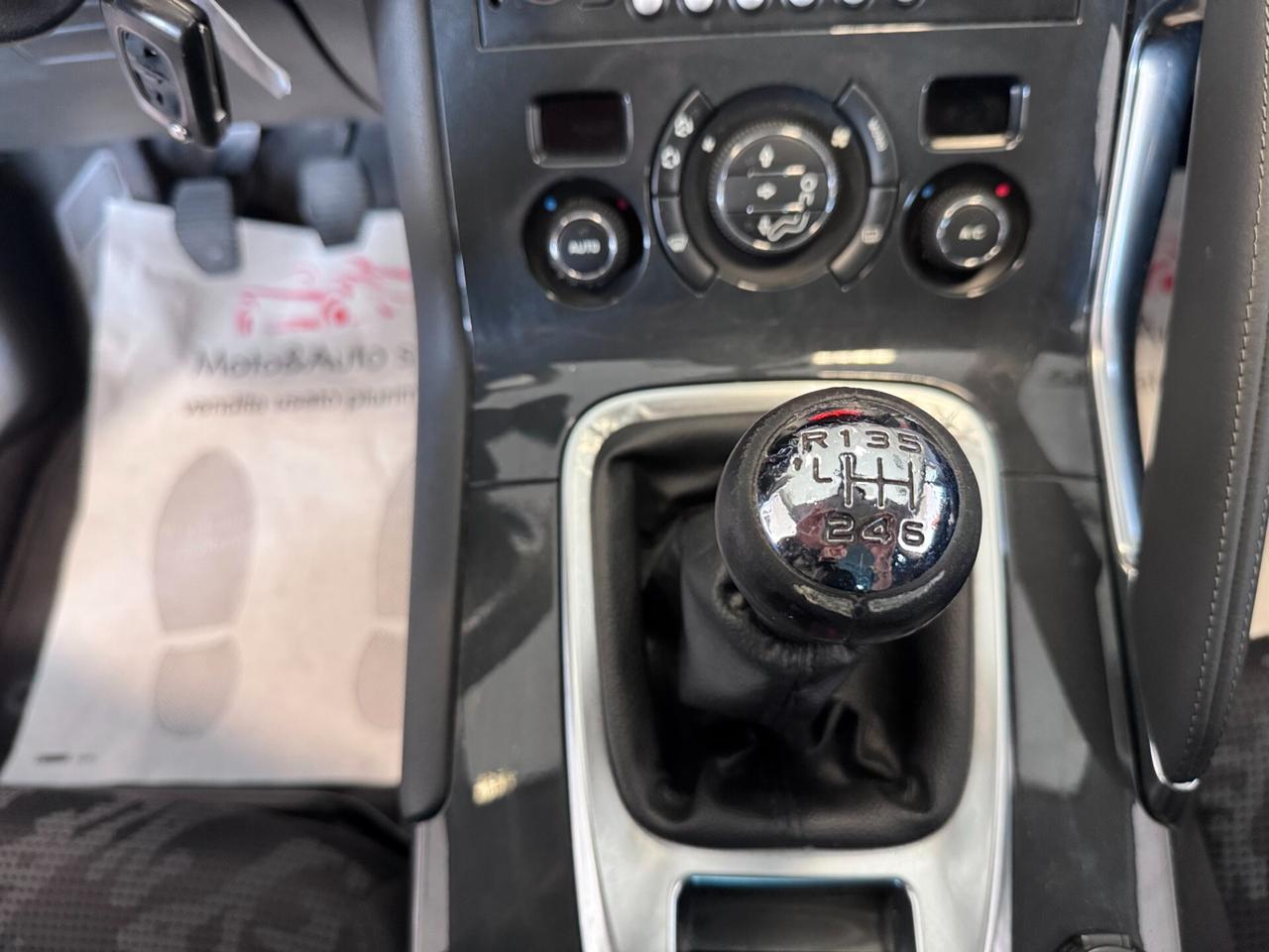 Peugeot 3008 1.6 HDi 112CV Tecno