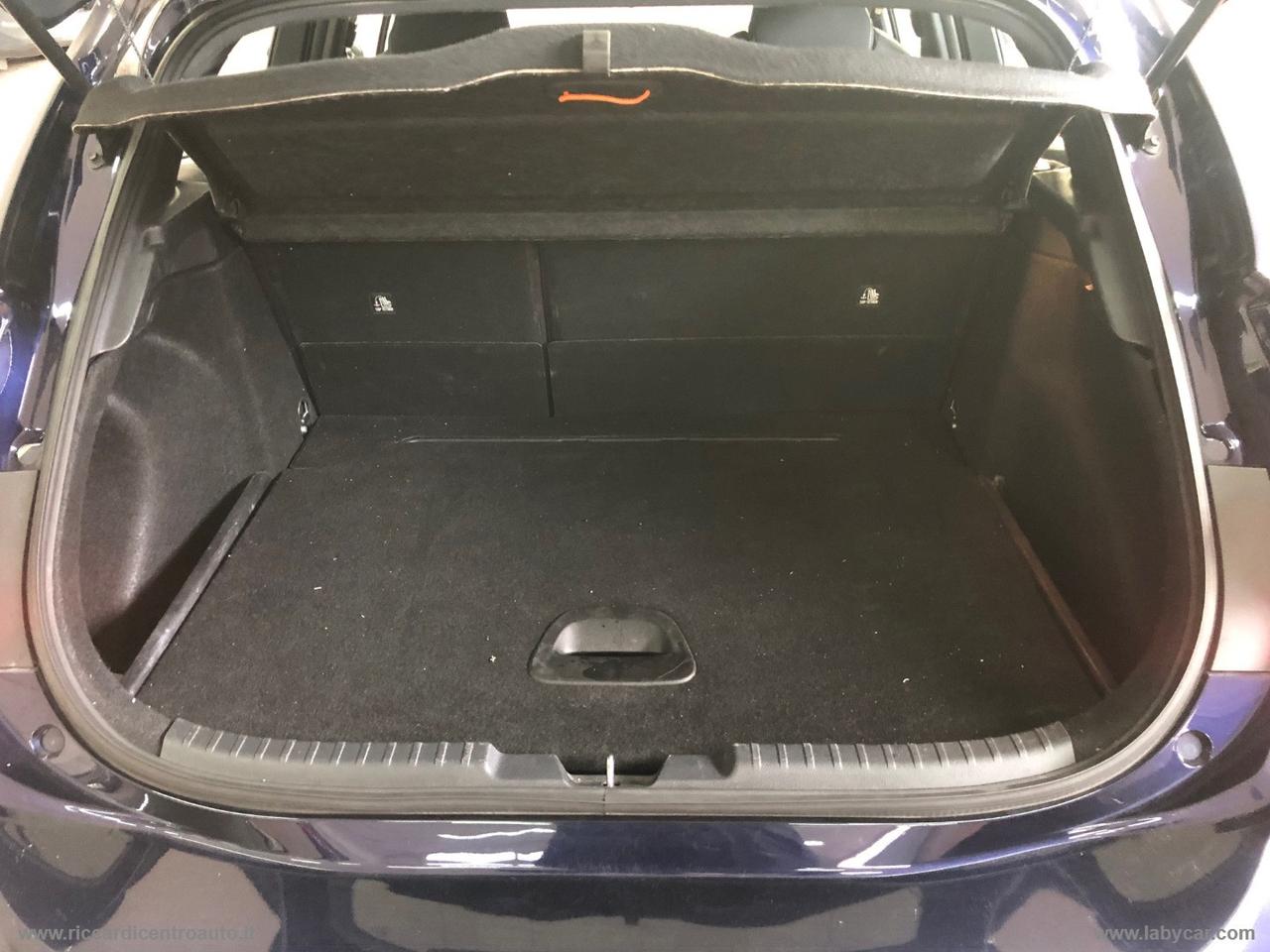 TOYOTA Corolla 1.8 Hybrid Business