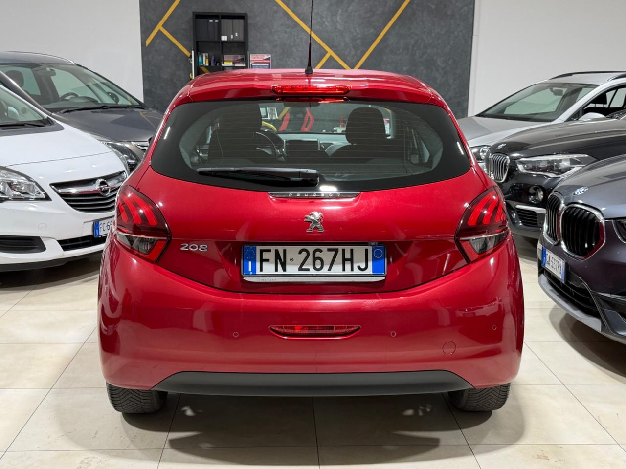 Peugeot 208 PureTech 82 5p. GPL Allure