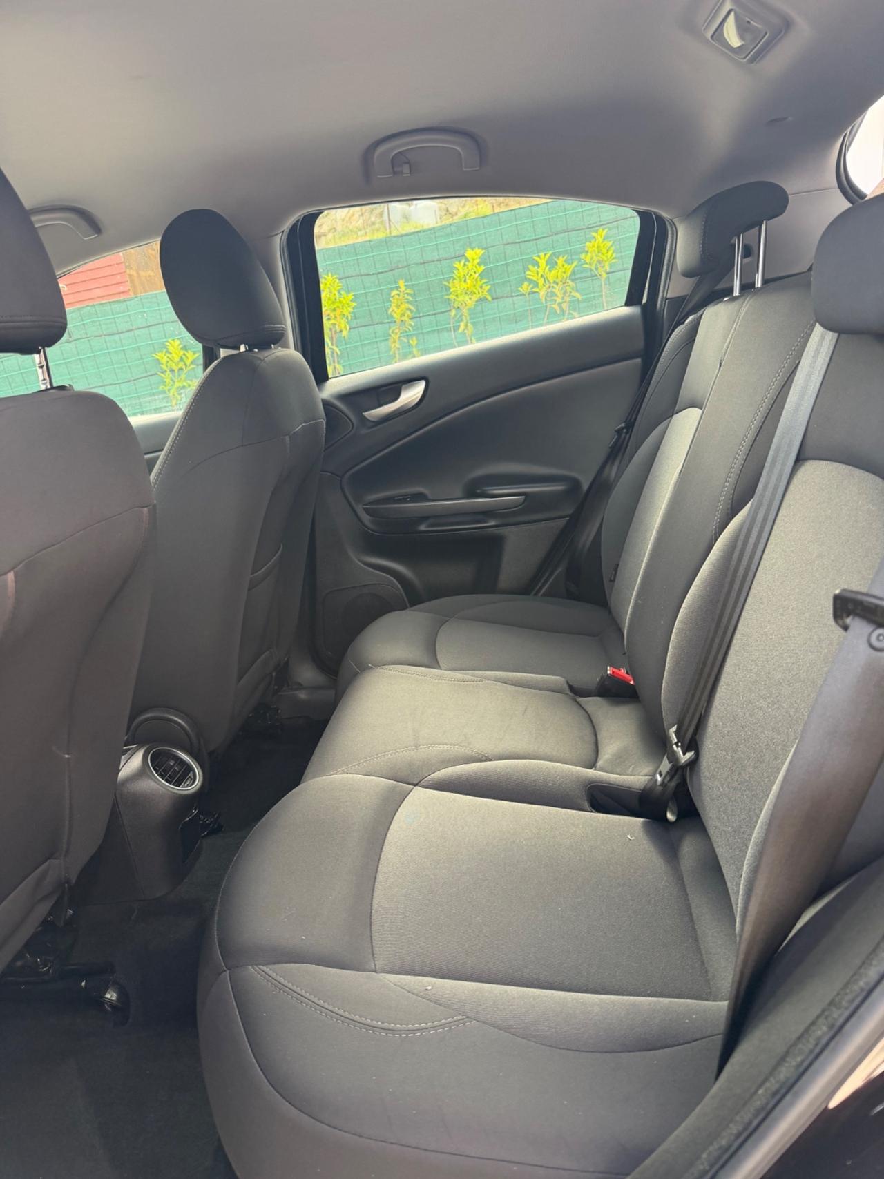 Alfa Romeo Giulietta 1.6 JTDm-2 120 CV Distinctive