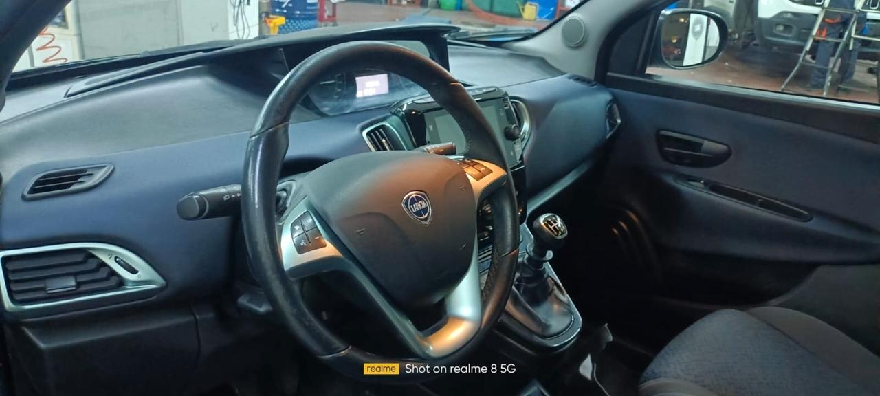 Lancia Ypsilon 1.0 FireFly 5 porte S&S Hybrid Gold Plus ( MOTORE NUOVO FATTURATO )