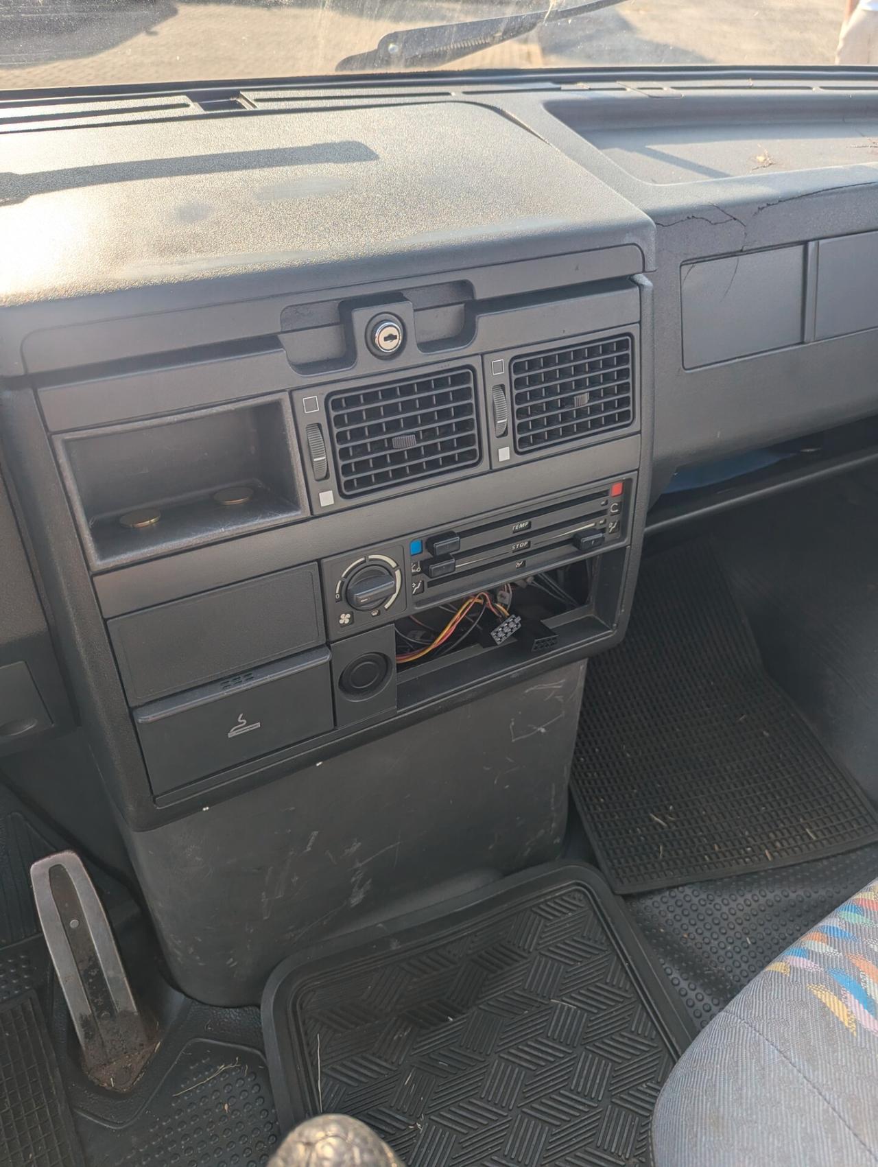 Iveco Daily 35.10 con gru