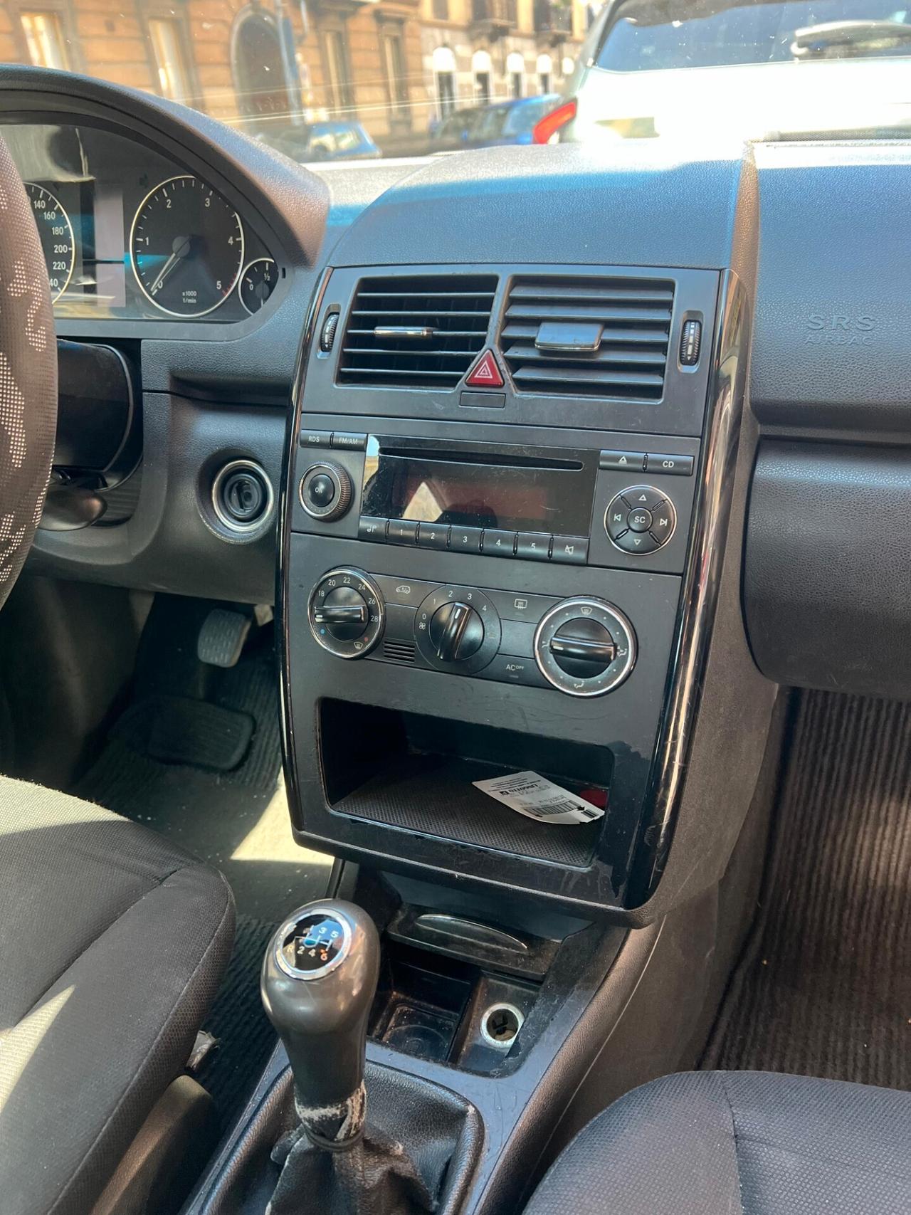Mercedes-benz A 180