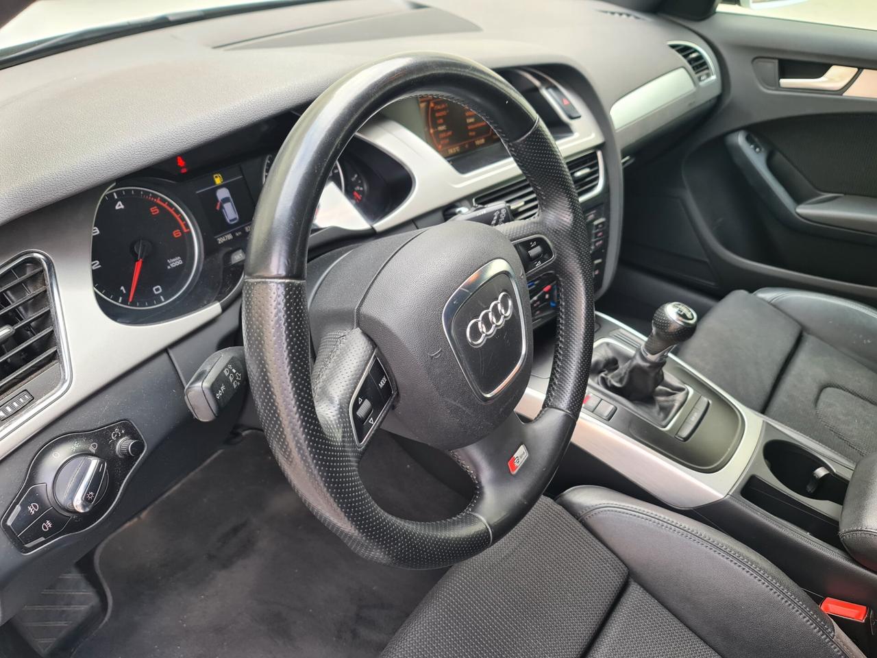 Audi A4 Avant 2.0 TDI 143CV S-Line
