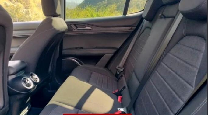 Alfa Romeo Stelvio 2.2 Turbodiesel 160 CV AT8 RWD