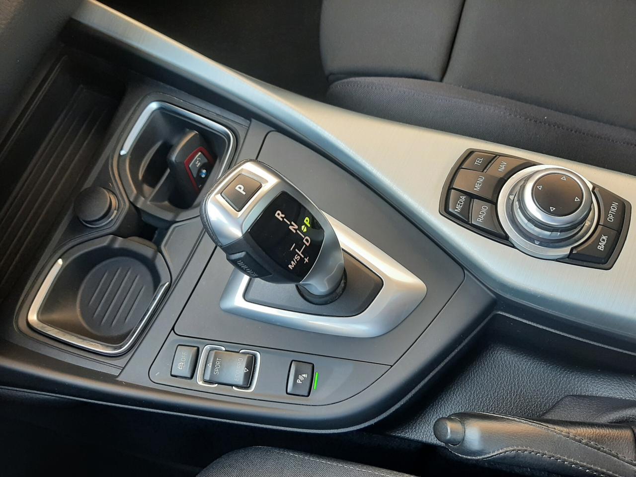 Bmw 118i 170cv 5p. Sport Line Aut.