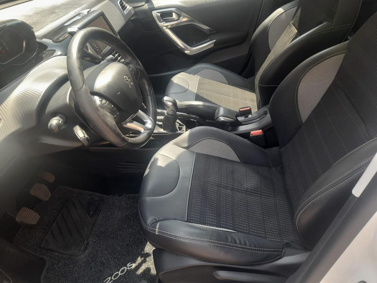 Peugeot 2008 Allure 1.2 PureTech 130 #10994