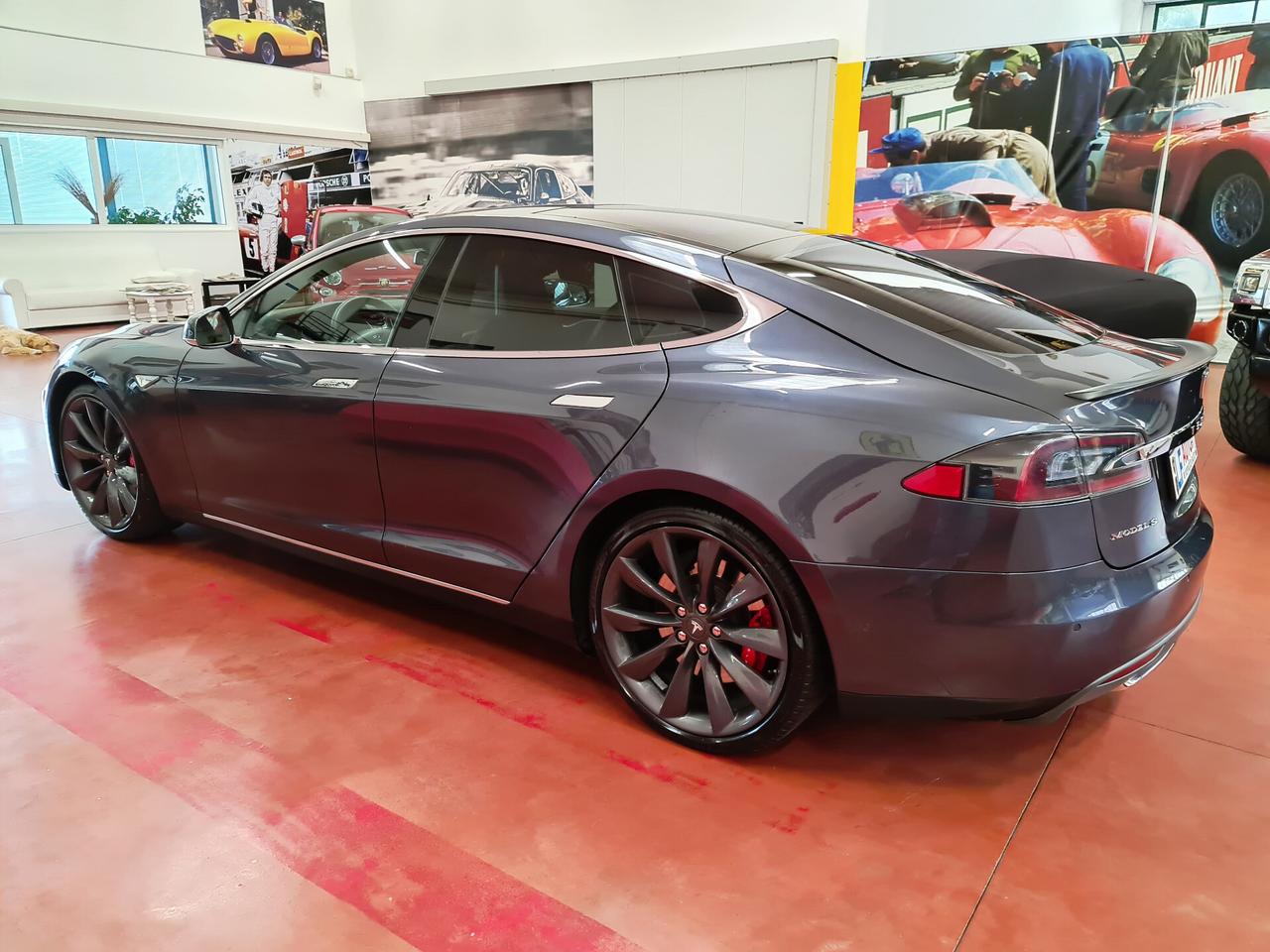 Tesla Model S P85 PERFORMANCE - RICARICHE GRATIS A VITA - 7 POSTI