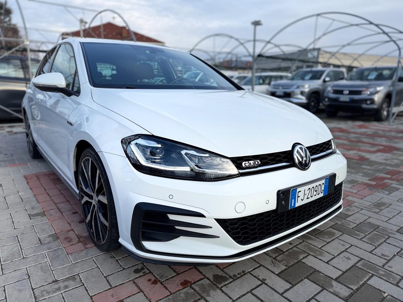 Volkswagen Golf GTD 2.0 TDI DSG 5p. VIRTUAL.NAVIGATORE
