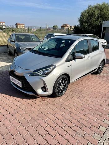 TOYOTA Yaris 1.5 Hybrid 5 PORTE