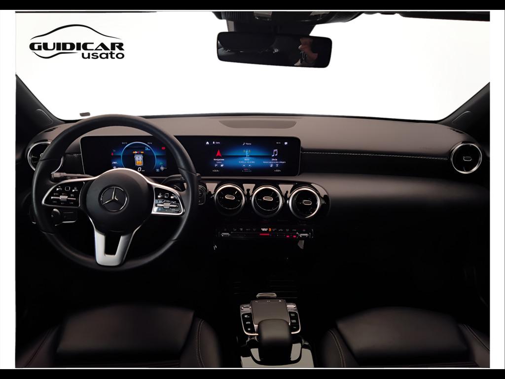 Mercedes-Benz Classe A - W177 2018 - A 180 d Sport auto