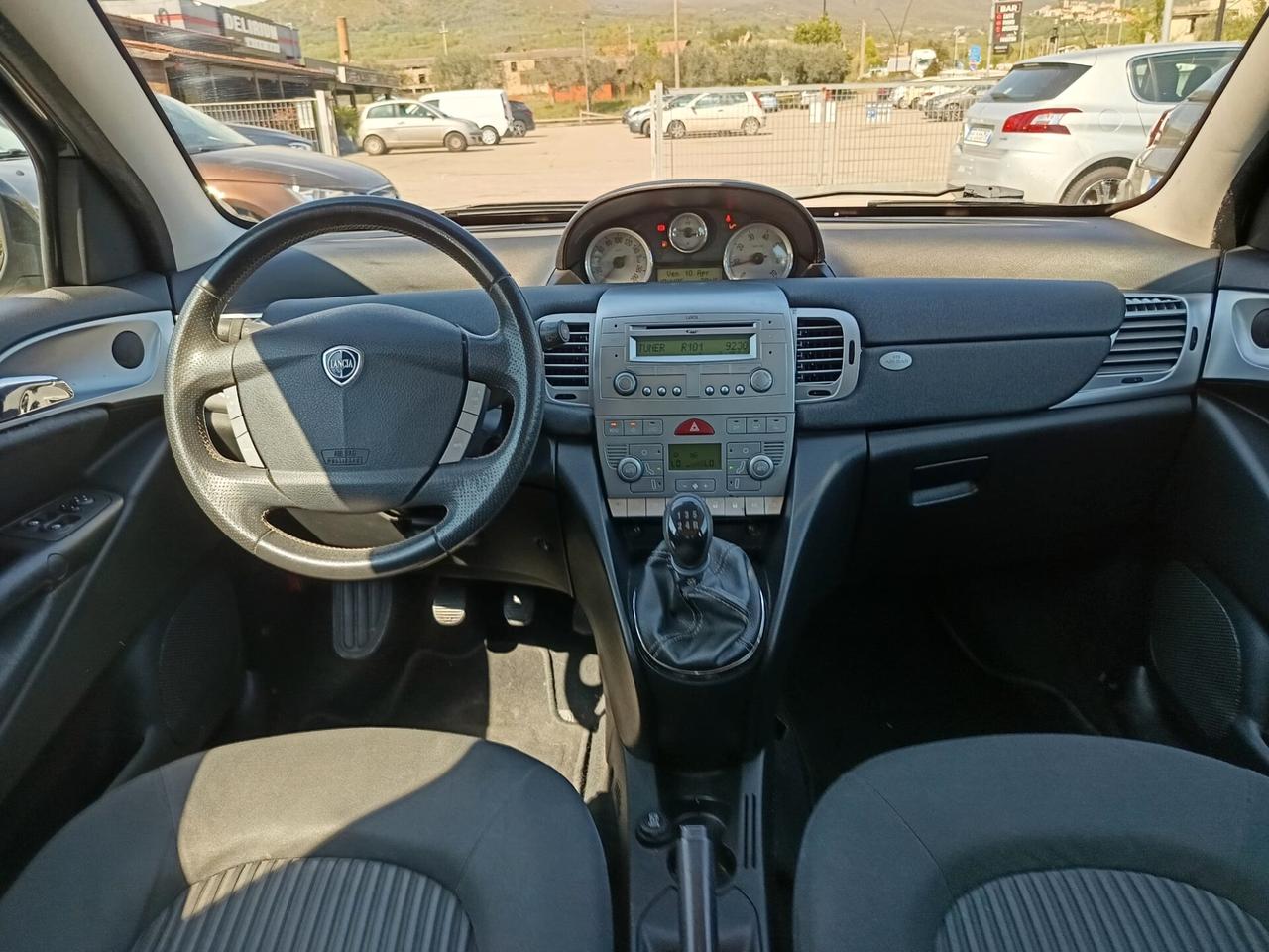 LANCIA Ypsilon 1.4GPL - NEOPATENTATI
