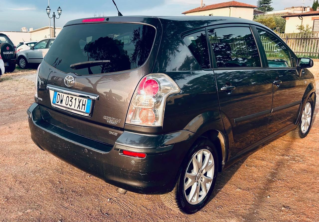 Toyota Corolla Verso 2.2 16V D-4D Sol
