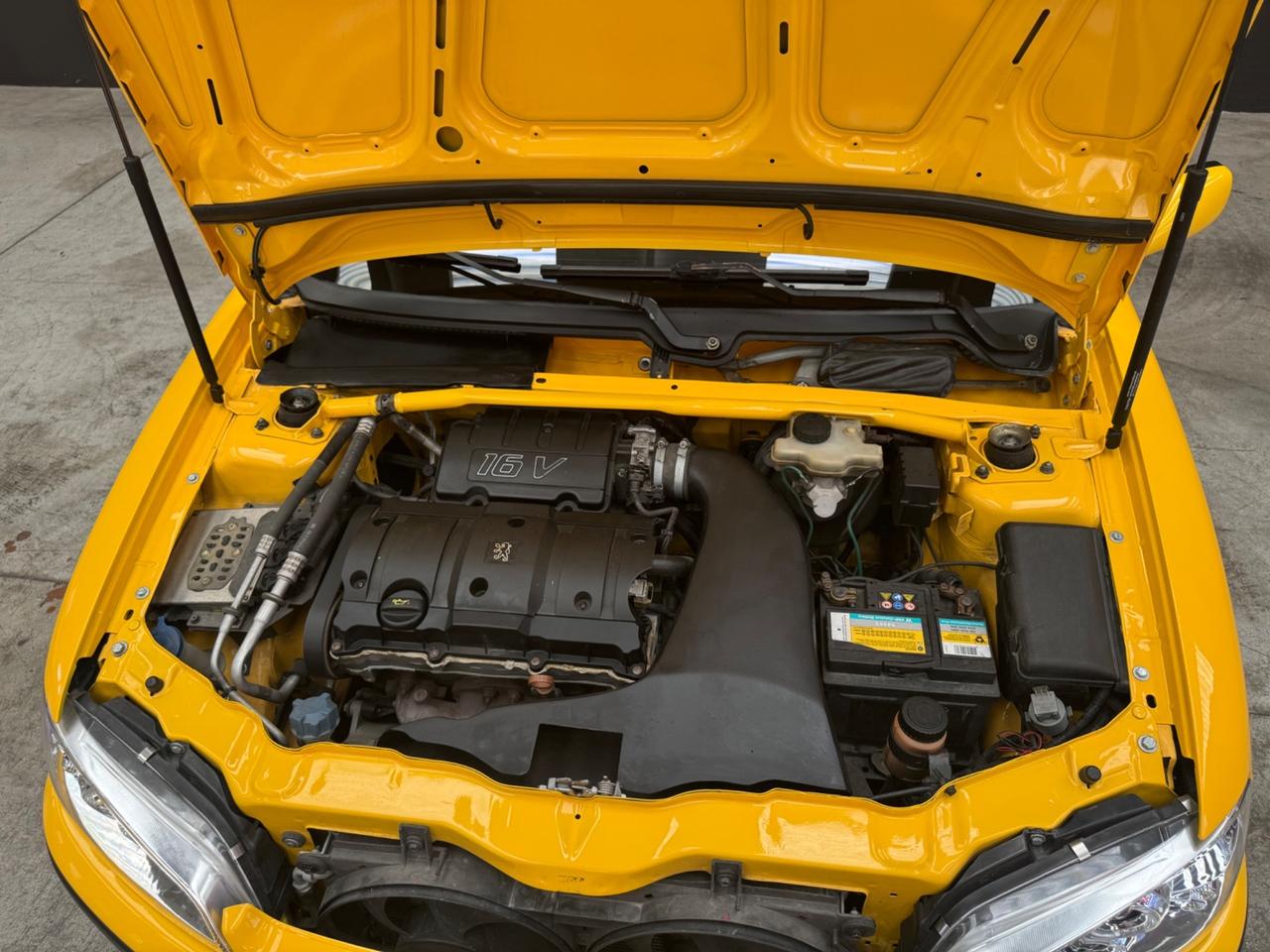 Peugeot 106 1.6i 16V cat 3 porte Rallye
