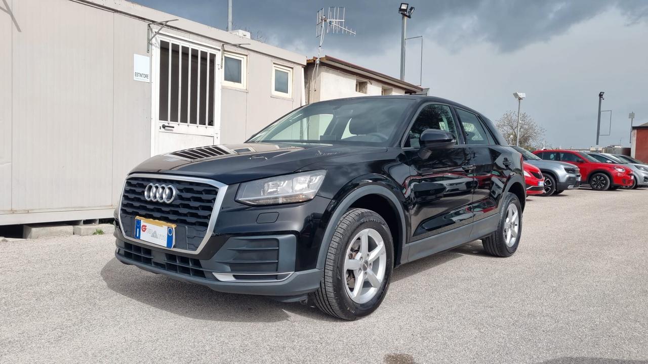 Audi Q2 30 TFSI Business