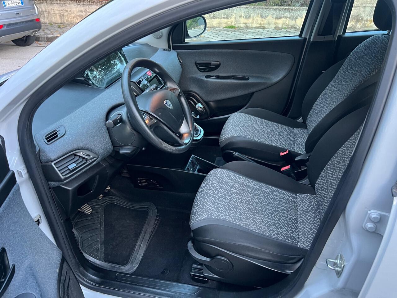 Lancia Ypsilon 0.9 TwinAir 5 porte Metano Ecochic 2018