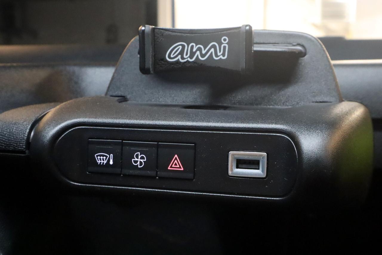 Citroen Ami TONIC 2 POSTI PANORAMA RISCALDAMENTO LED GUIDABILE DA 14 ANNI!