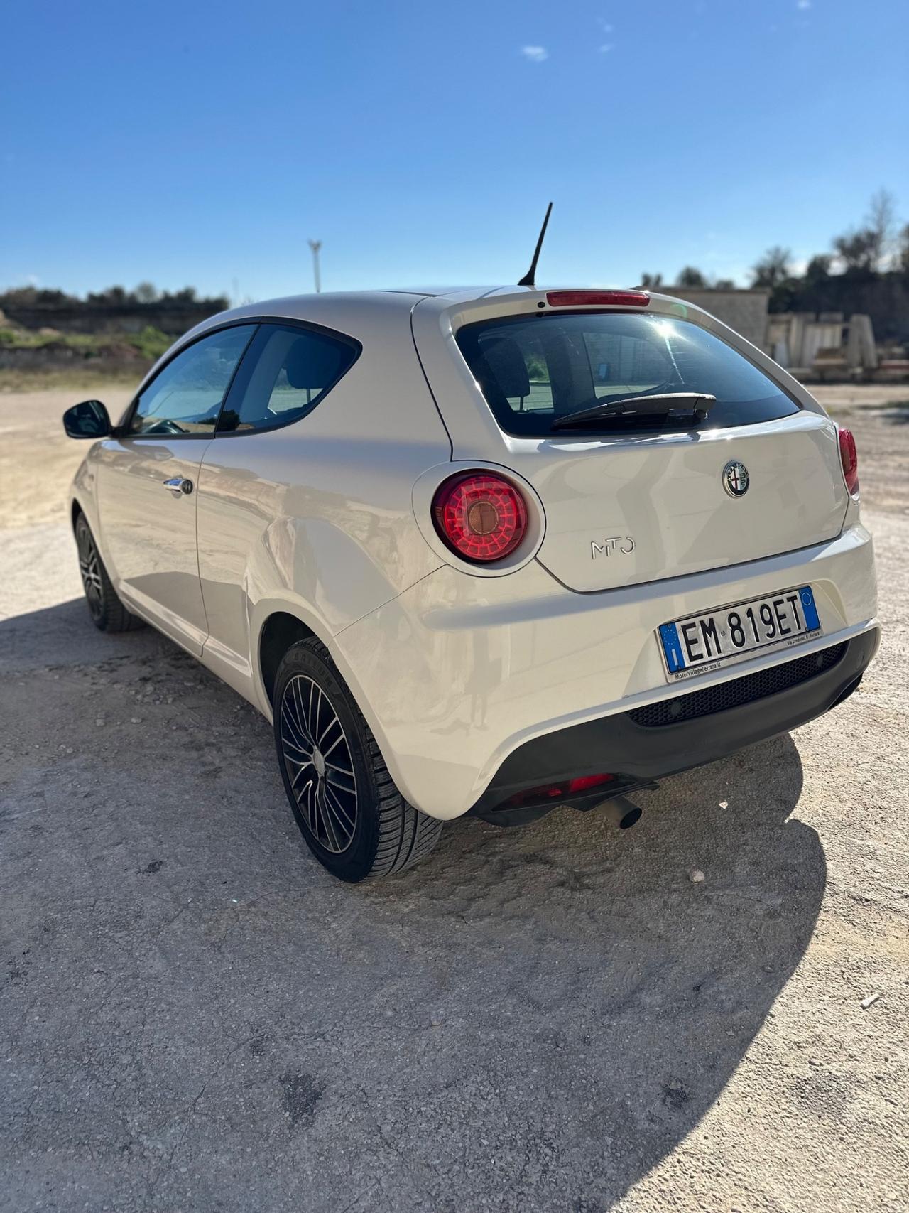 Alfa Romeo MiTo 1.4 77 CV NEO PATENTATI