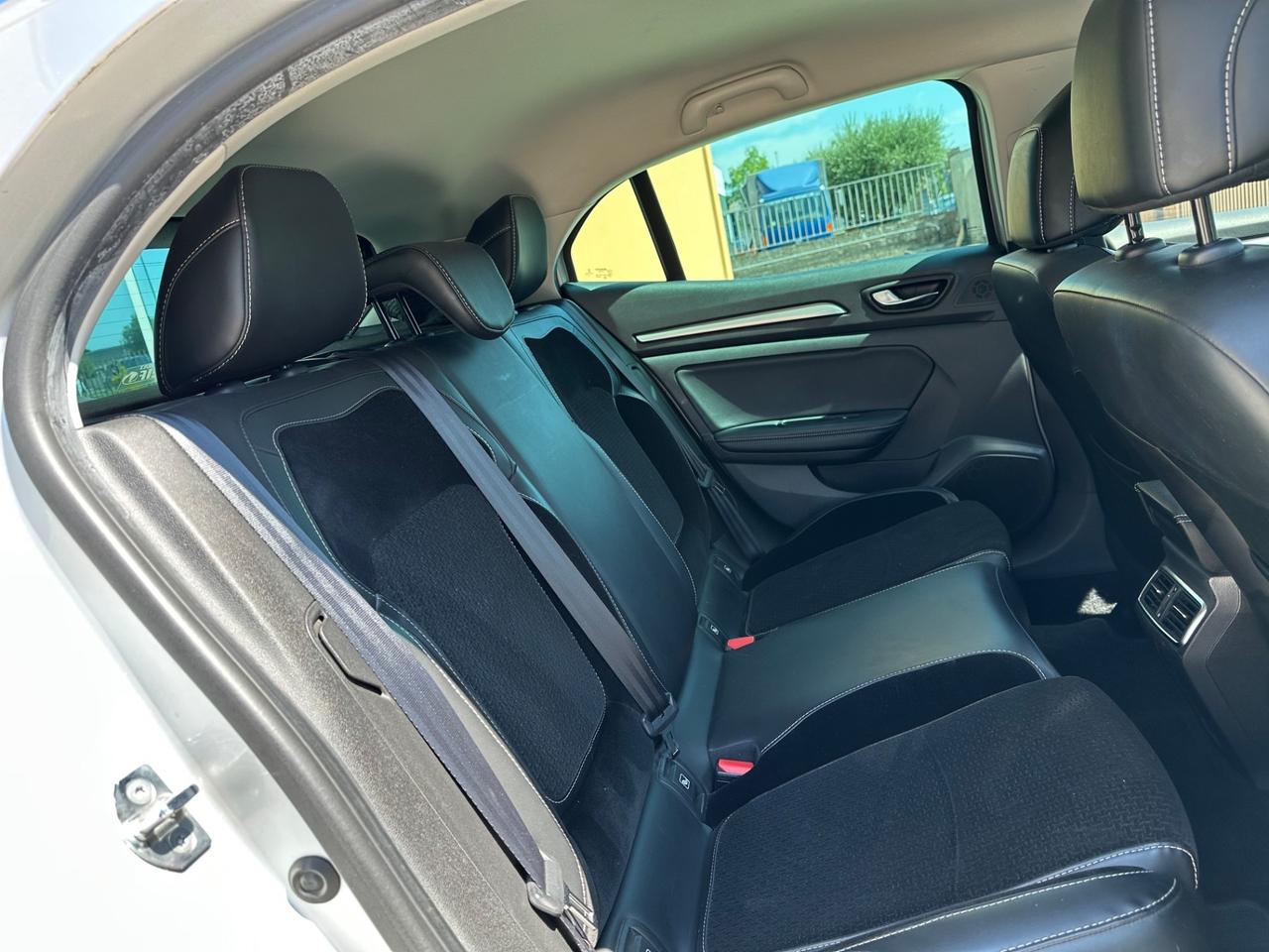 Renault Megane Mégane dCi 8V 110 CV EDC Energy Intens