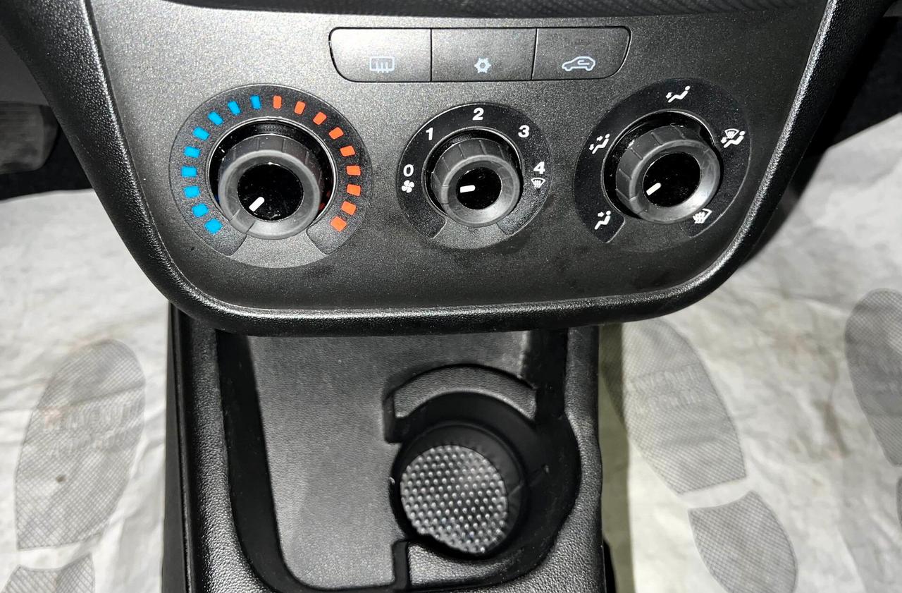 Fiat Punto 1.4 8V 5 porte Natural Power Street