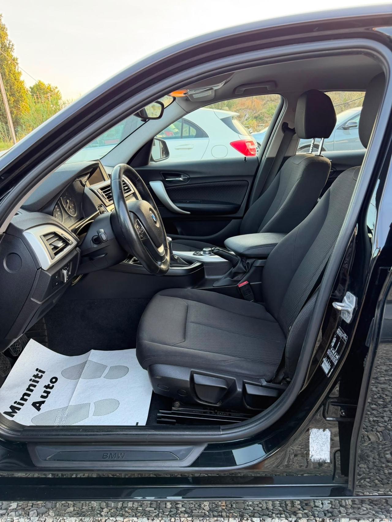 Bmw 116 116d 5p. Urban