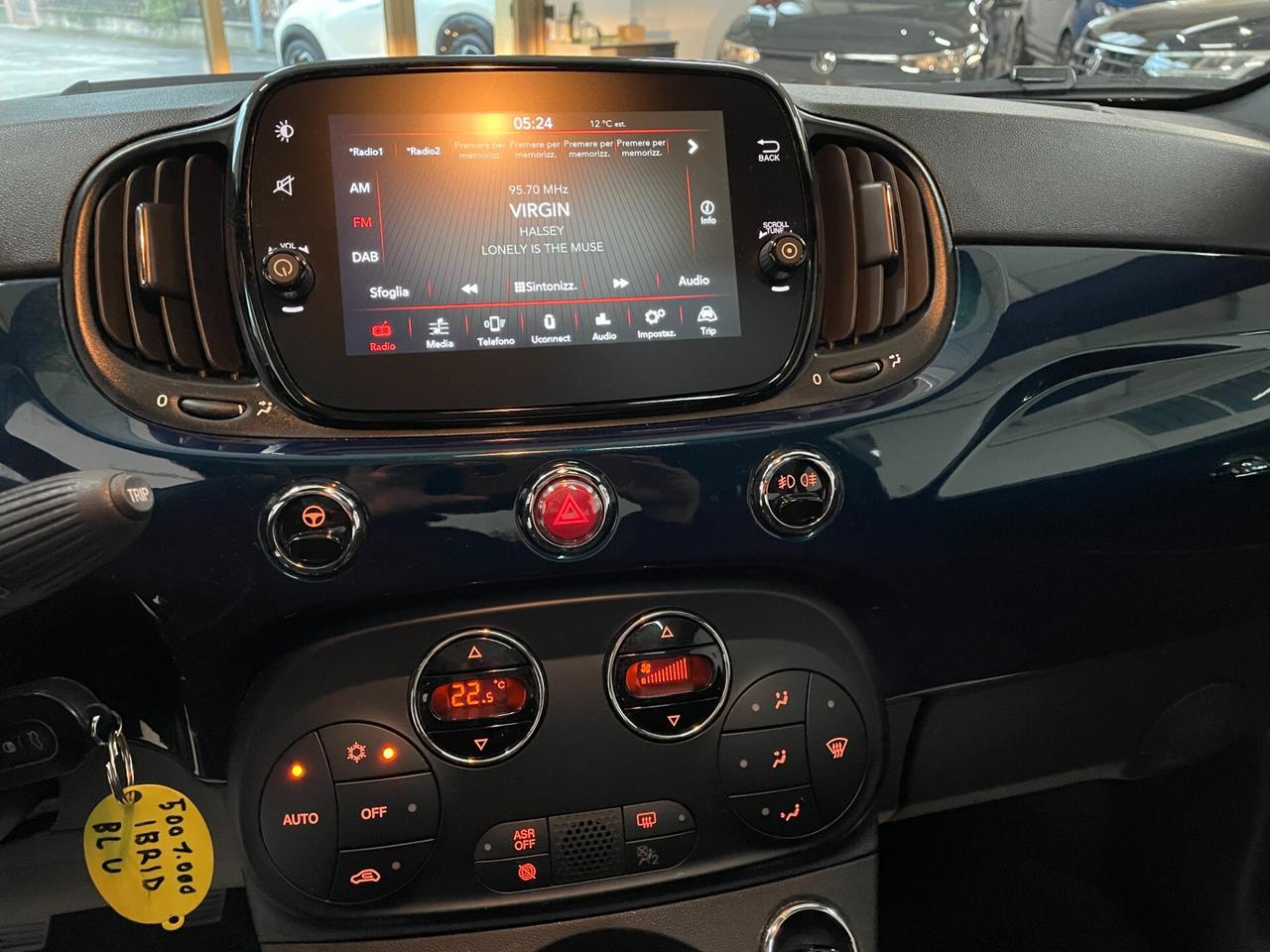 Fiat 500 1.0 Hybrid Dolcevita 2024 Sensori Climautomatico