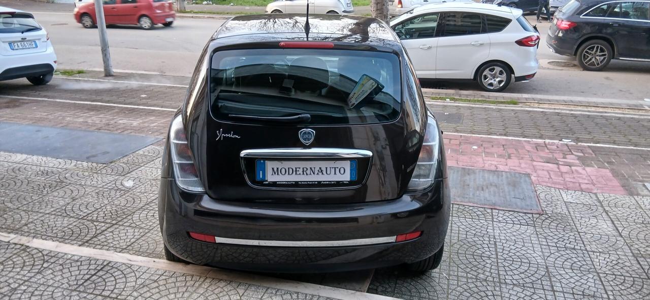 LANCIA YPSILON 1.2 PARI AL NUOVO