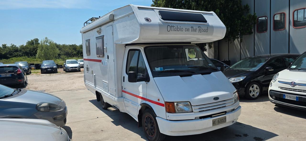Ford transit 2.5 td. Pronto per il vostro viaggio