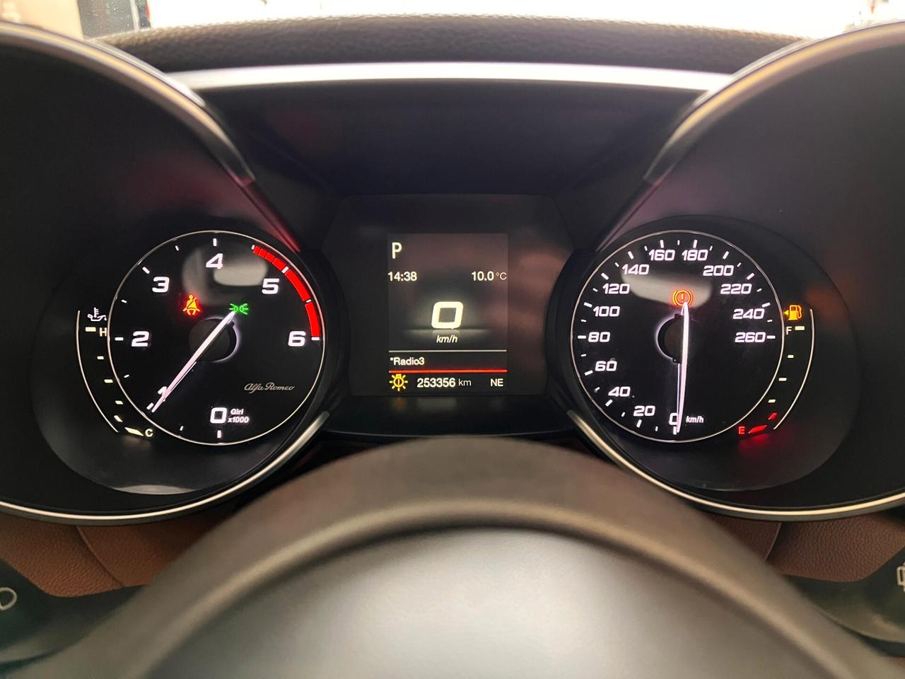 Alfa Romeo Giulia 2.2 Turbodiesel 180 CV Super