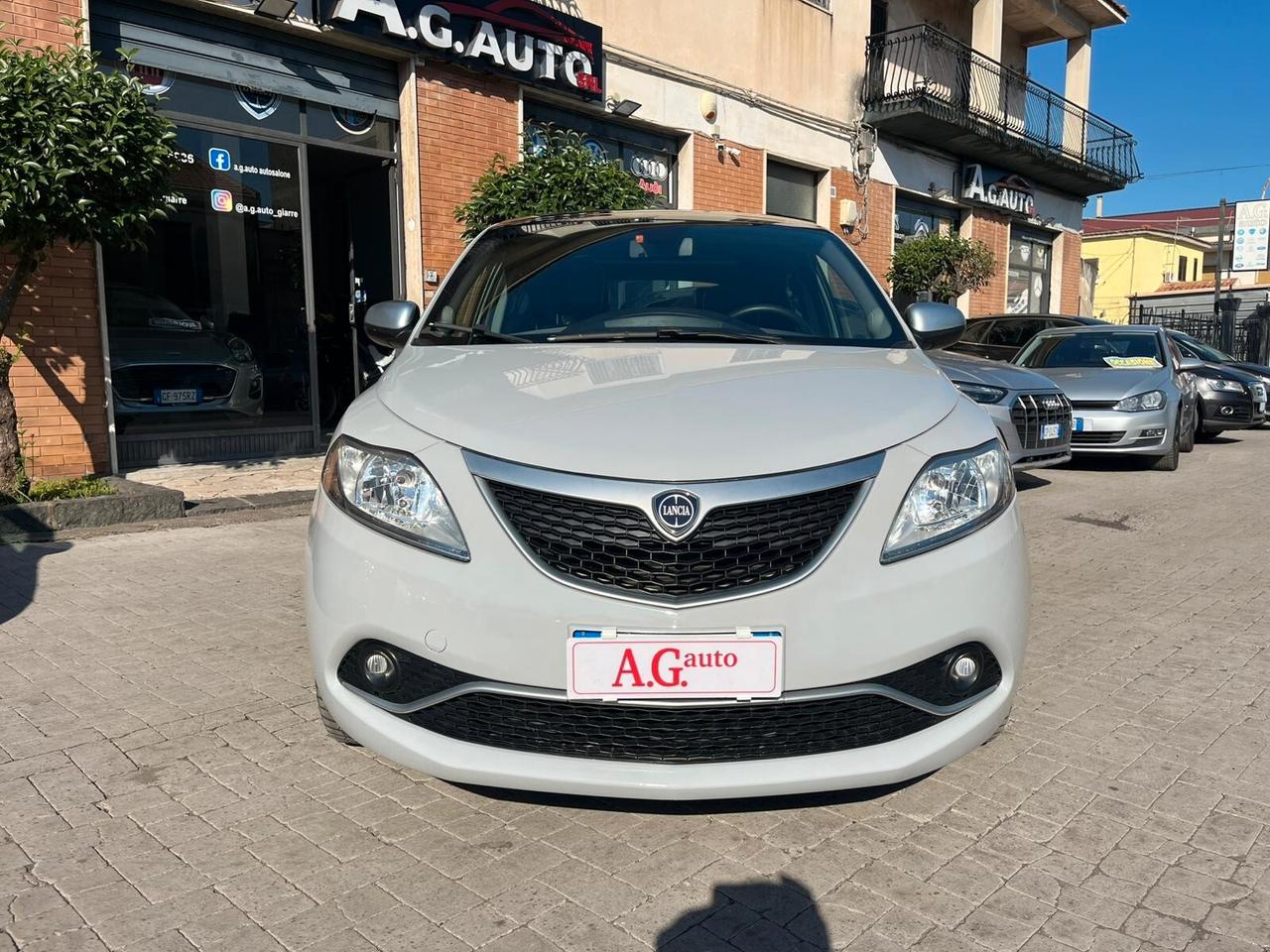 Lancia Ypsilon 1.3 MJT 16V 95 CV 5 porte S&S MYA TETTO APRIBILE