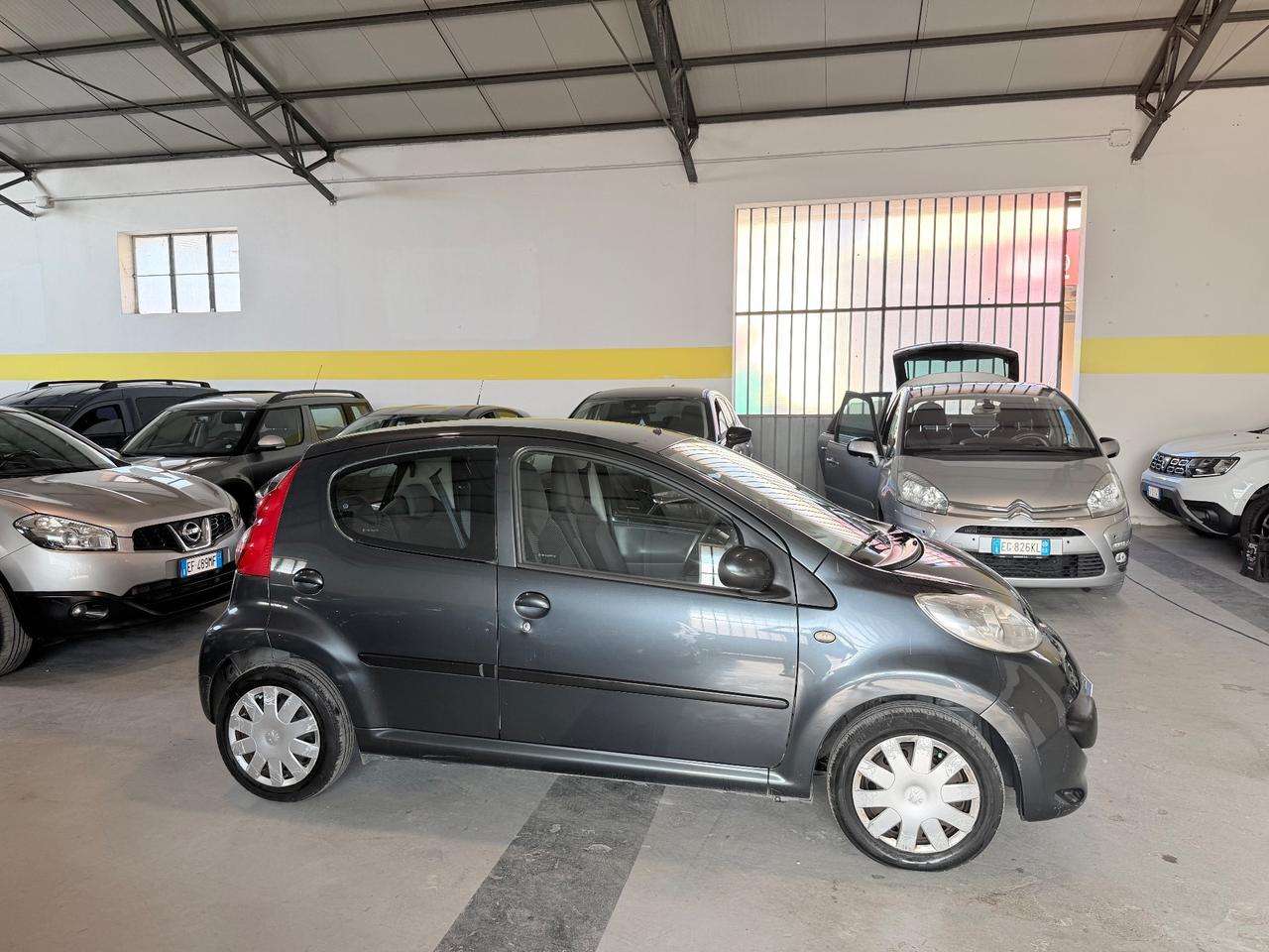 Peugeot 107 1.0 68CV 5p. Sweet Years neopatentati