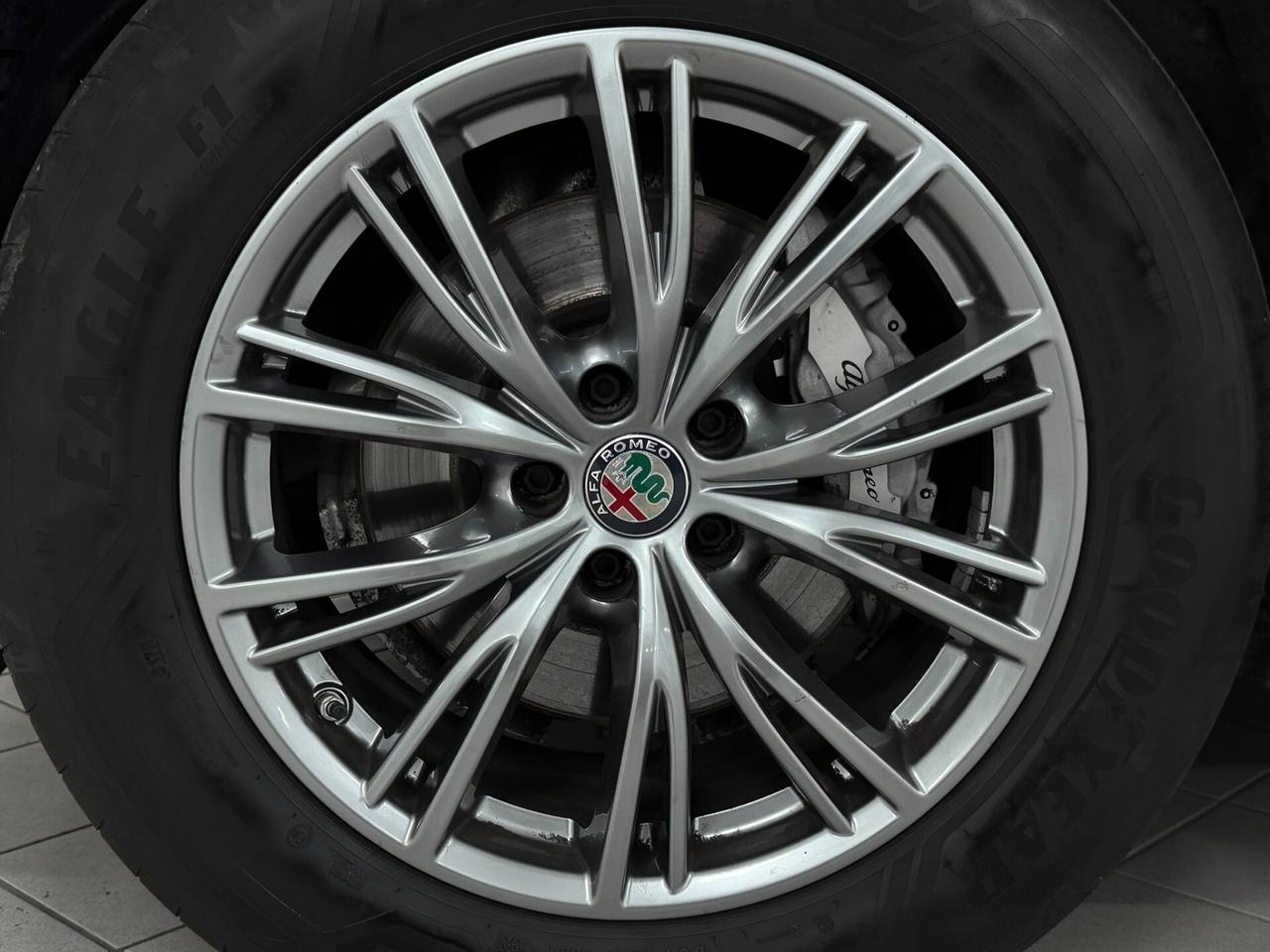 Alfa Romeo Stelvio 2.2 TD 190 CV BUSINESS Q4 PADDLE RETROCAMERA