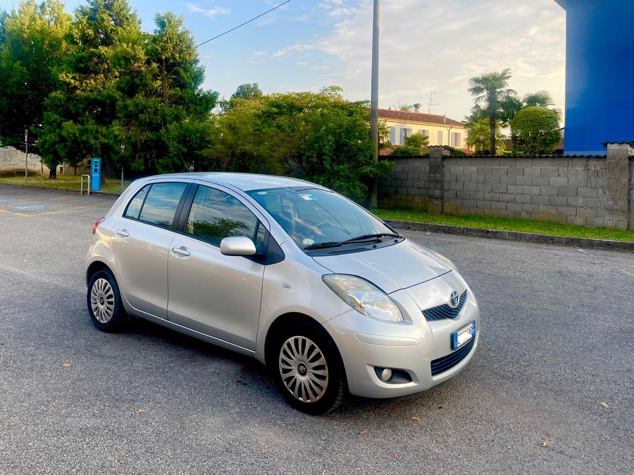 Toyota Yaris 1.3 5 porte Sol