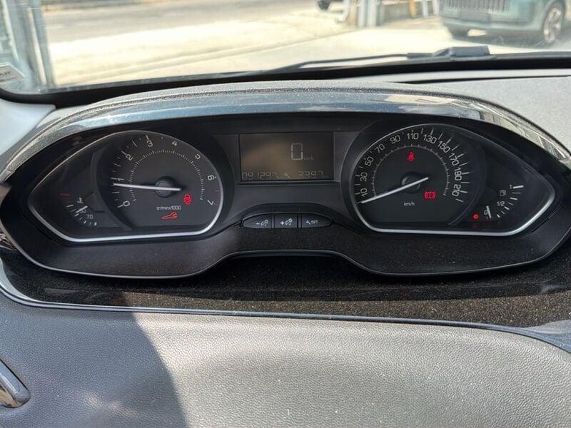 Peugeot 208 I 2015 5p 1.2 puretech Active 68cv my18