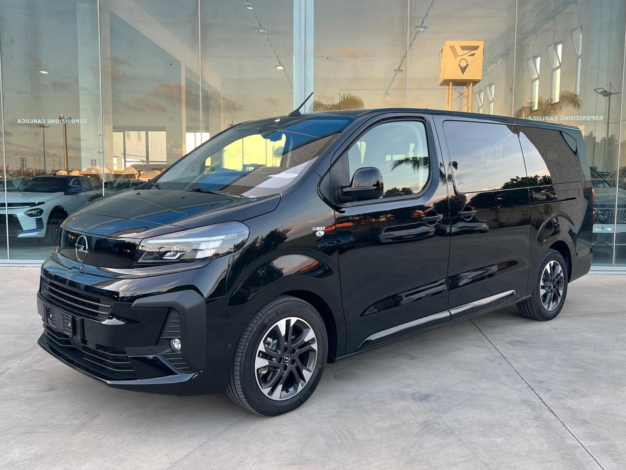 Opel Zafira Life 2.2I BlueHDI 180CV aut. Business Edition L - possibilità noleggio no scoring