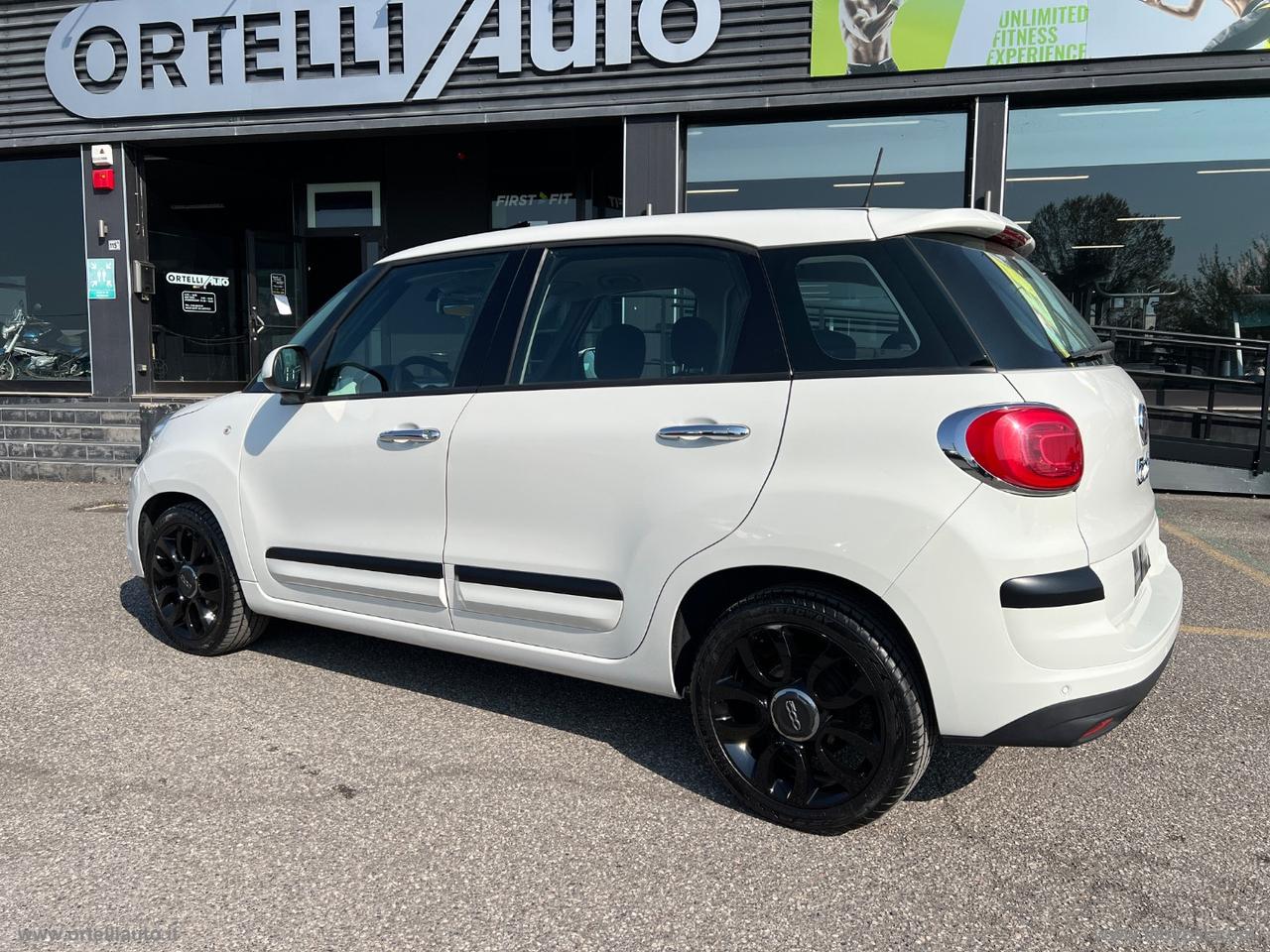 FIAT 500L 1.3 MJT 95 CV Dualogic Pop Star IVA DEDUCIBILE