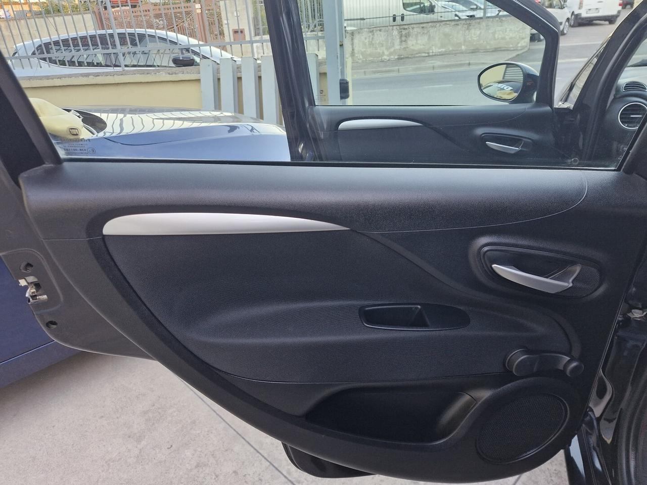 Fiat Punto 1.4 8V Natural Power Lounge 130000KM