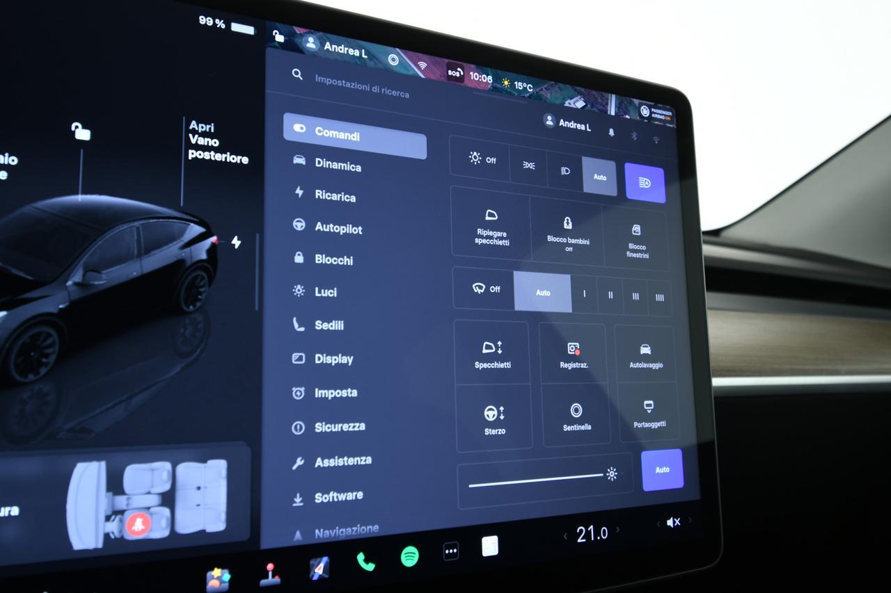 TESLA Model Y Long Range Dual Motor awd + AUTOPYLOT MAX