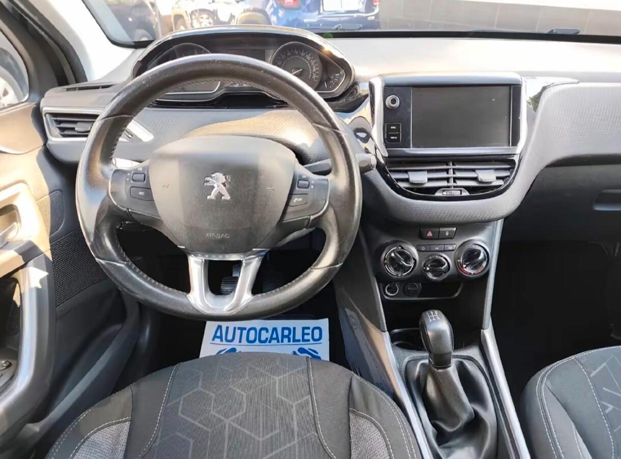 Peugeot 2008 1.6 BlueHDi 100 CV Allure
