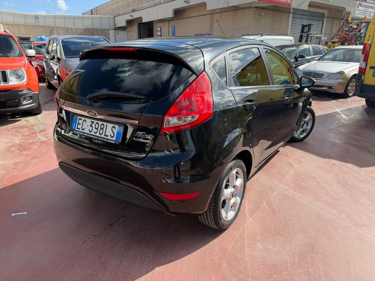 Ford Fiesta 1.4 TDCi 5p. Titanium