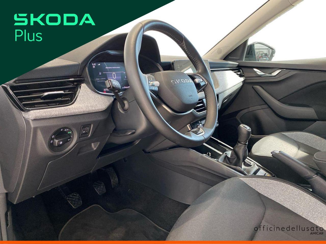 Skoda Kamiq 1.0 tsi 115cv black dots