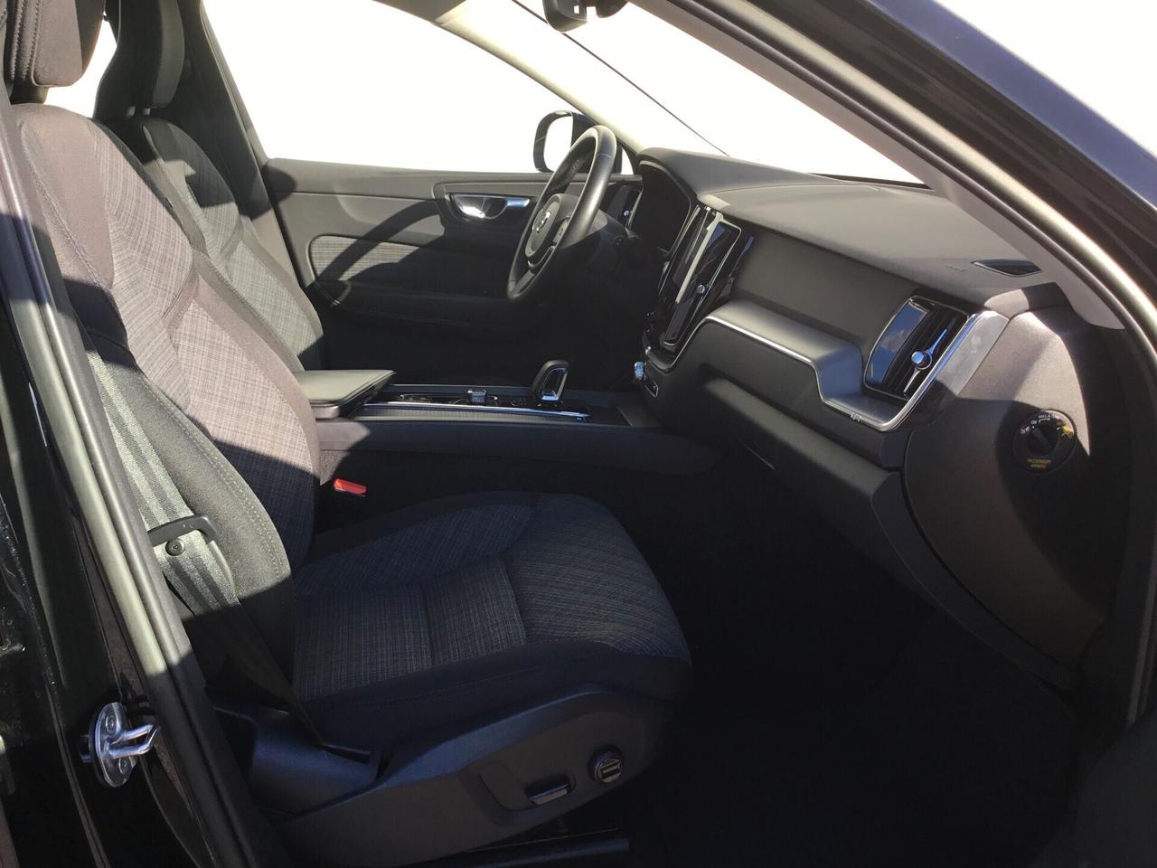 Volvo XC60 B4 (d) automatico Core