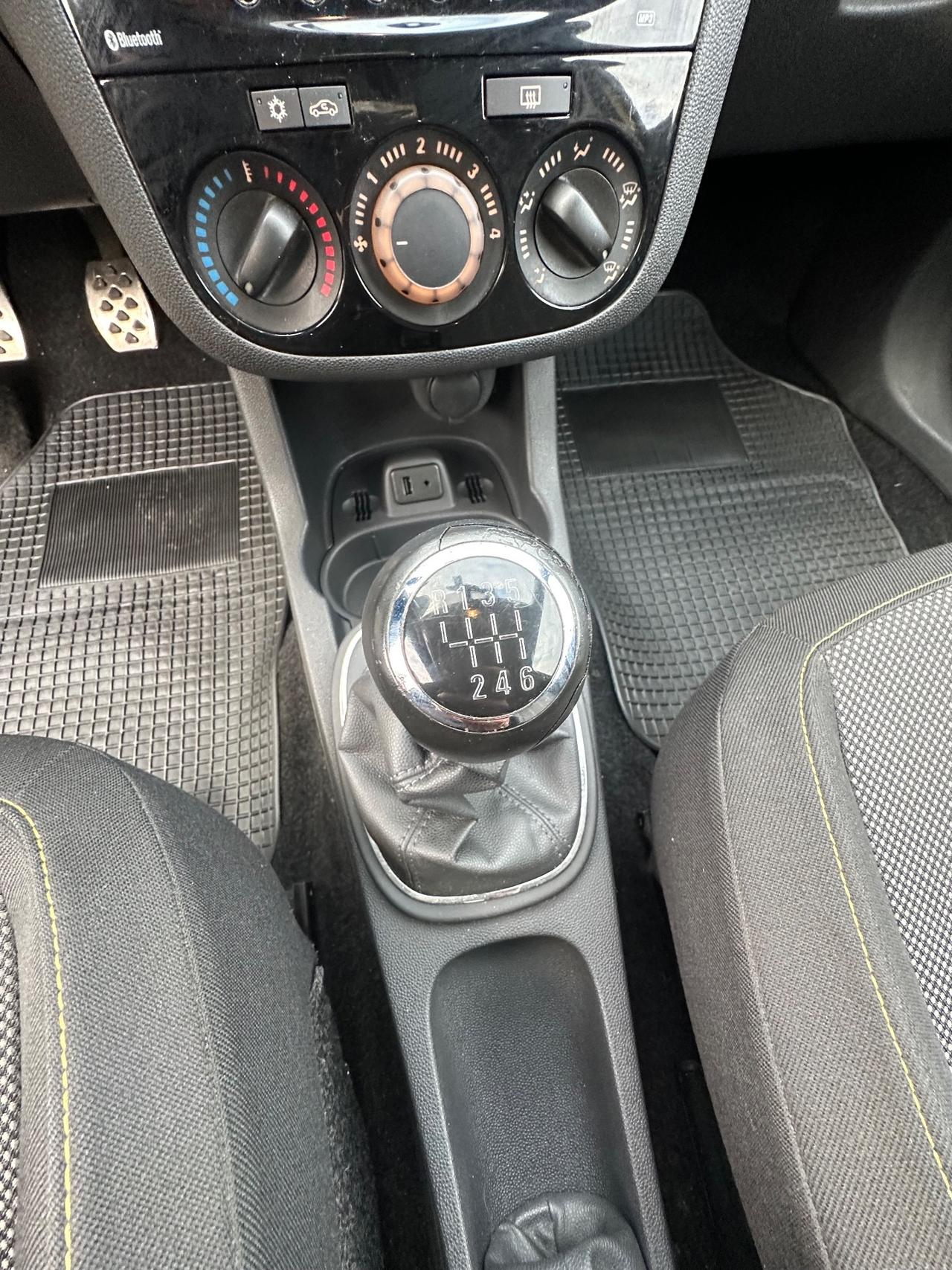 Opel Corsa 1.3 CDTI 95CV F.AP. 3 porte b-color